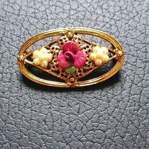 Vintage 1928 brand floral pin